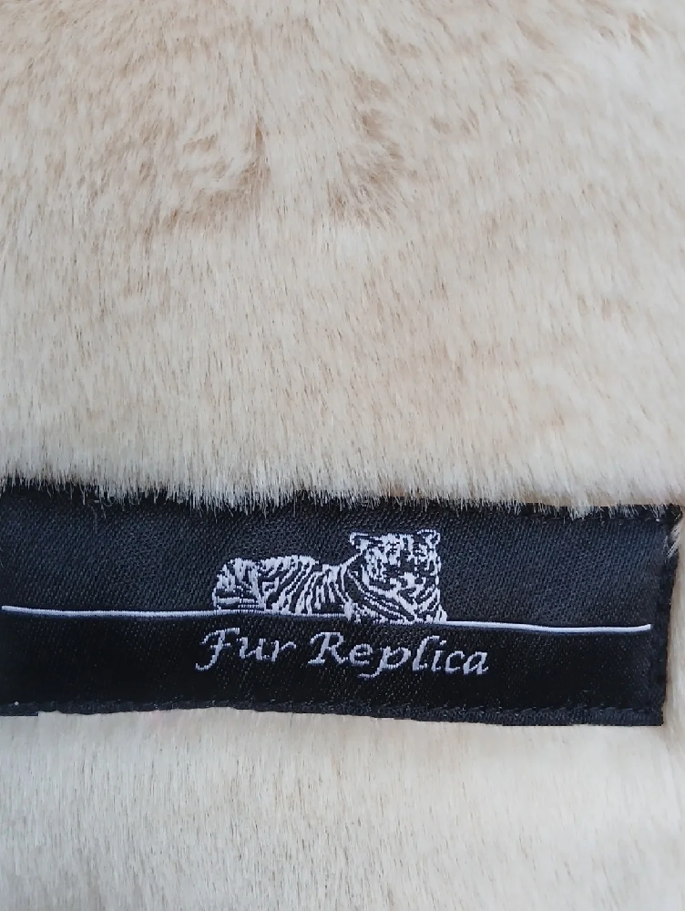 Pamela McCoy Cream Jacket with Brown Faux Fur Collar - Picture 9 of 11